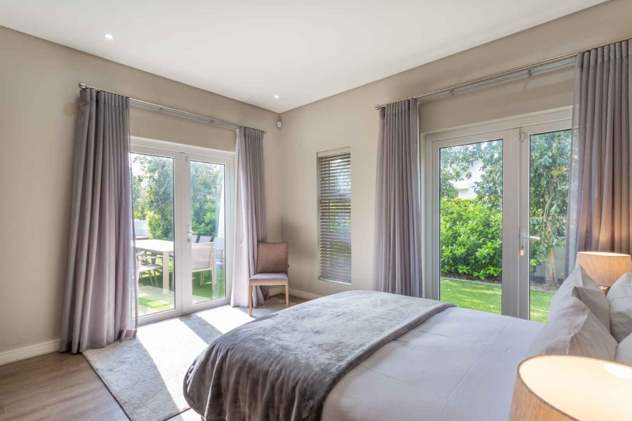 5 Bedroom Property for Sale in Val De Vie Estate Western Cape
